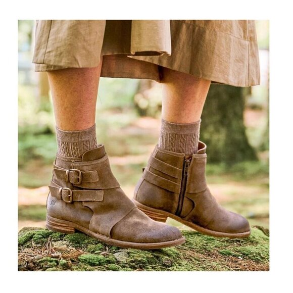 Born | Moraga in Glazed Ginger Distressed (Brown) - Picture 1 of 12